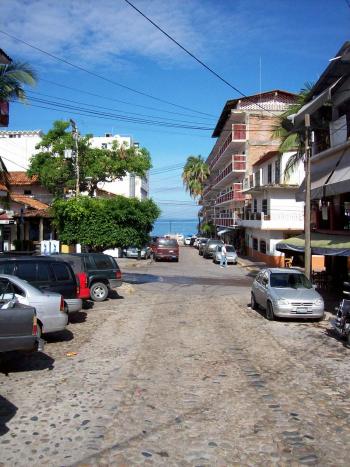 Hotel Mercurio street to Puerto Vallarta beach